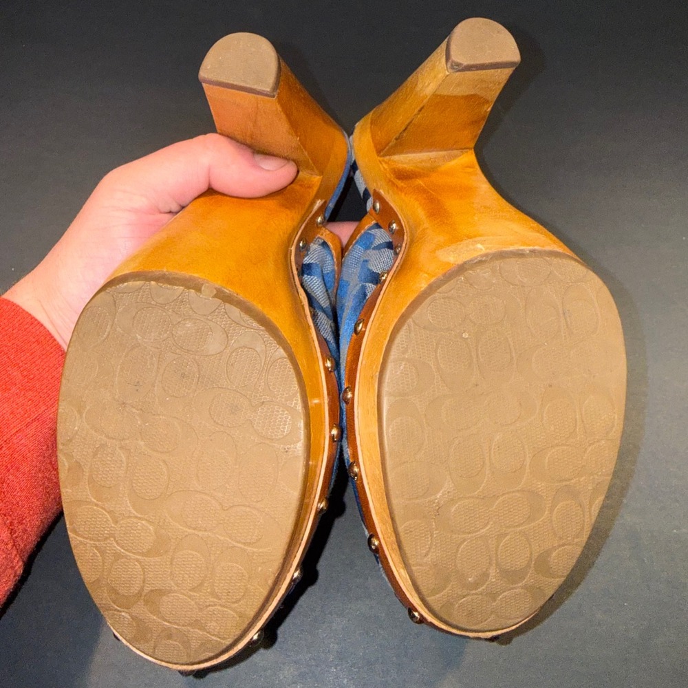 Coach Bacall Studded Mule Clogs Blue Signature C Platform Wood Heels Womens 7.5B - Picture 6 of 10